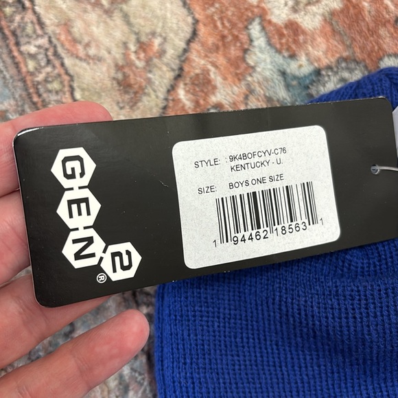 Kentucky/UK Toboggan ❄️ - Picture 3 of 3